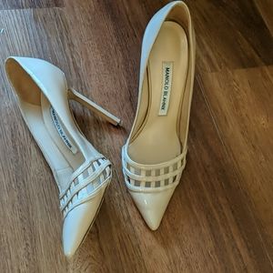 Manolo Blahnik  Medium Beige Patent Pump